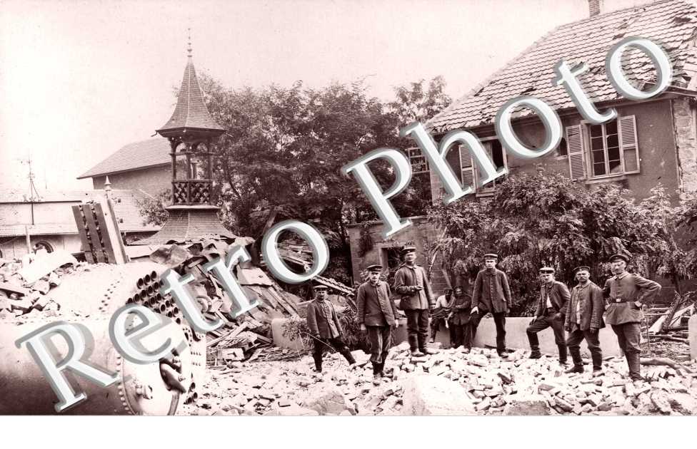 La teinturerie Herzog apres le bombardement du 17/9/1915