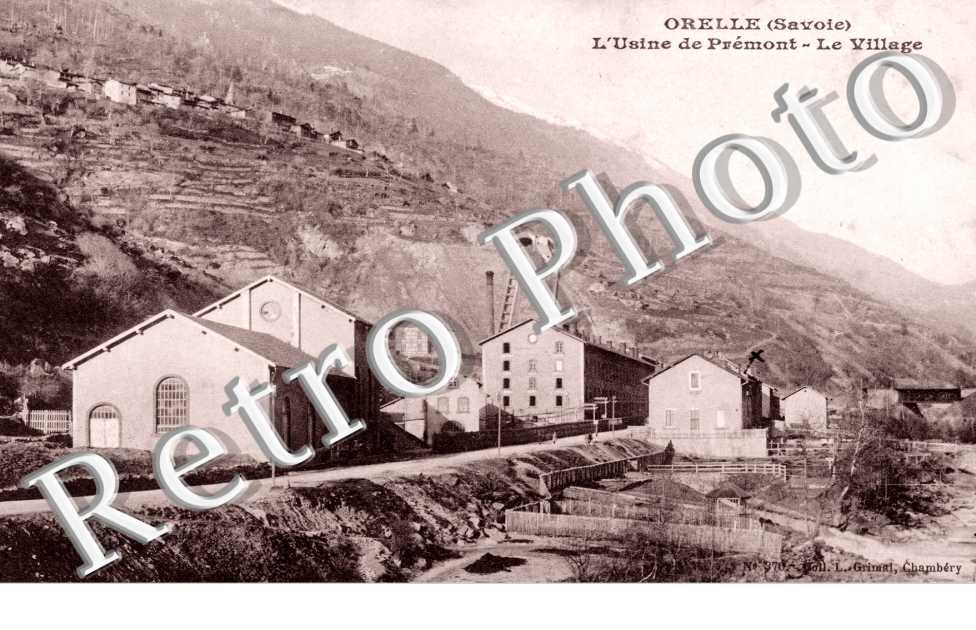 L'Usine de Premont, le Village
