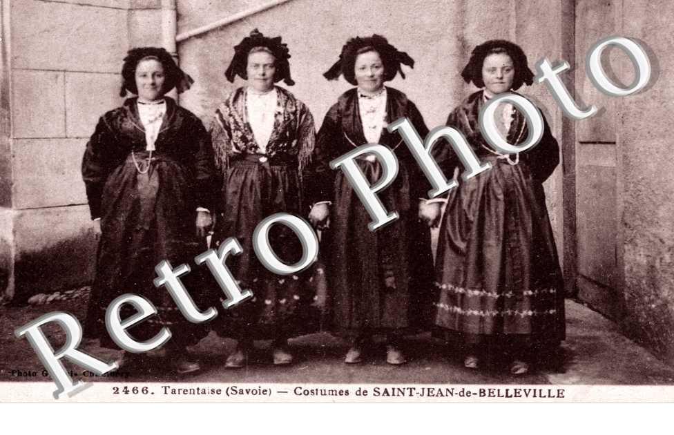 costumes