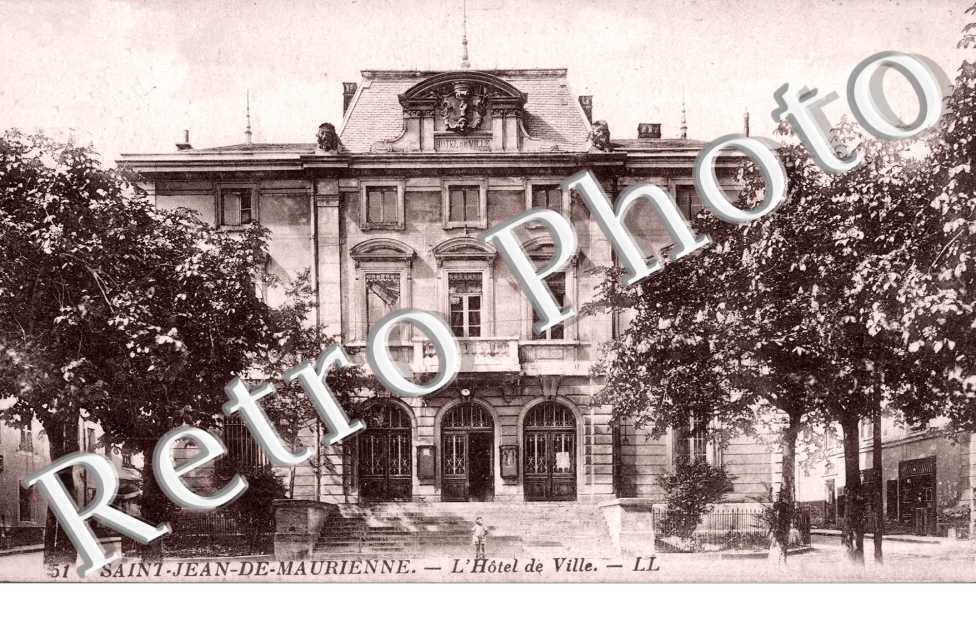 L'Hotel de Ville