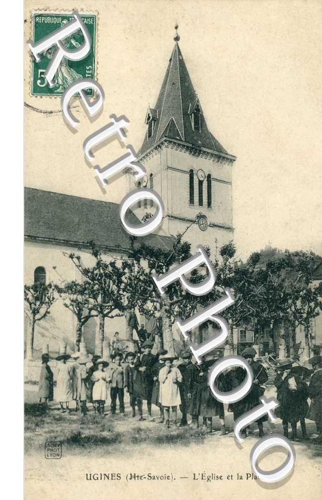 L'Eglise et la Place