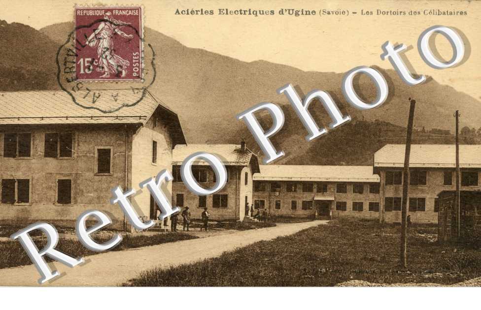 Acieries Electriques, les Dortoirs des Celibataires