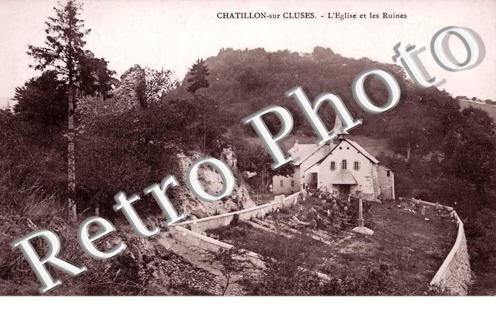 L'eglise et les ruines