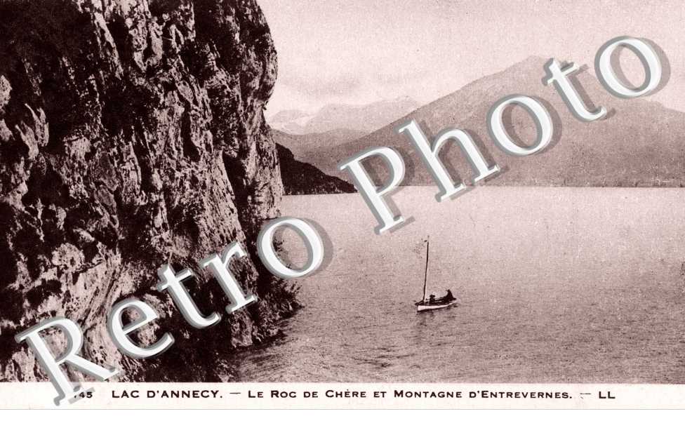 Le Lac d'Annecy, Roc de Chere et Montagne