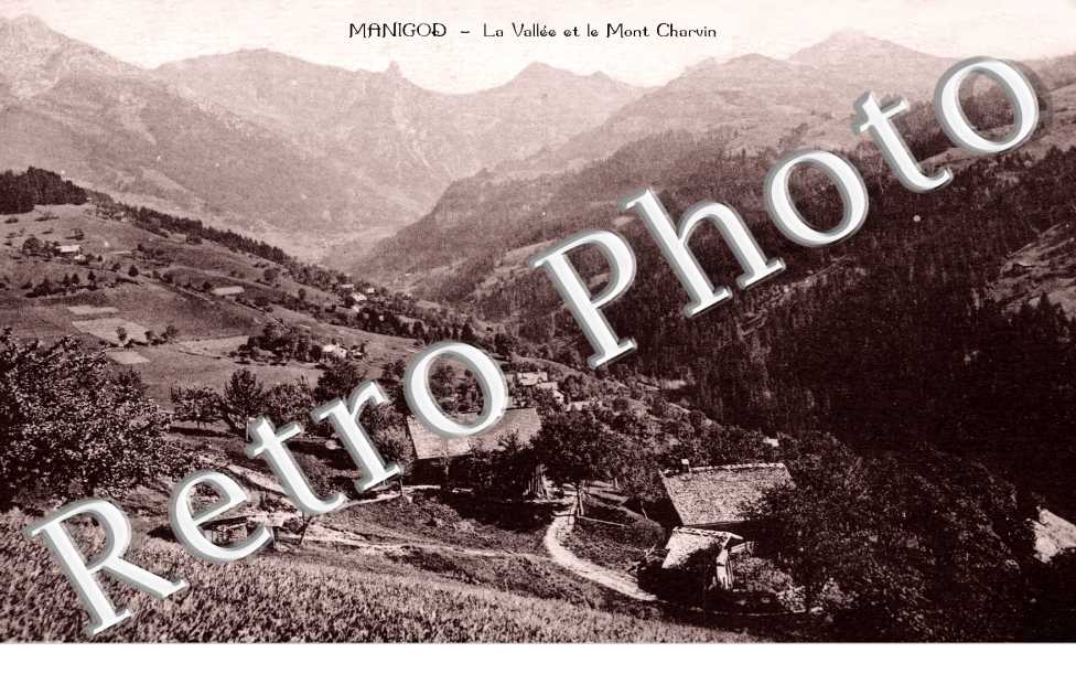 la vallee et le mont charvin