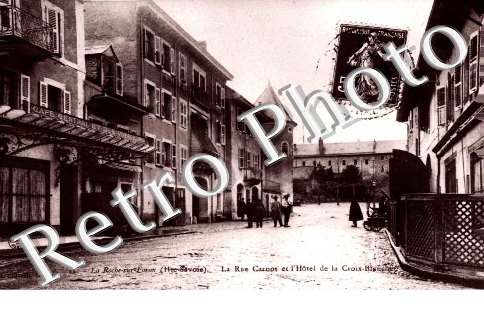 la rue Carnot et l'Hotel de la Croix Blanche