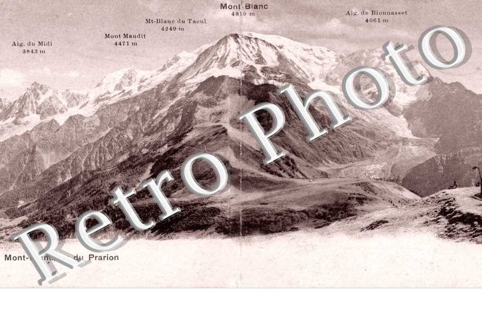 Panorama vu du Prarion. Mont-Blanc. Mont Maudit. Aiguille de Bionnasset. Aiguille du Midi.