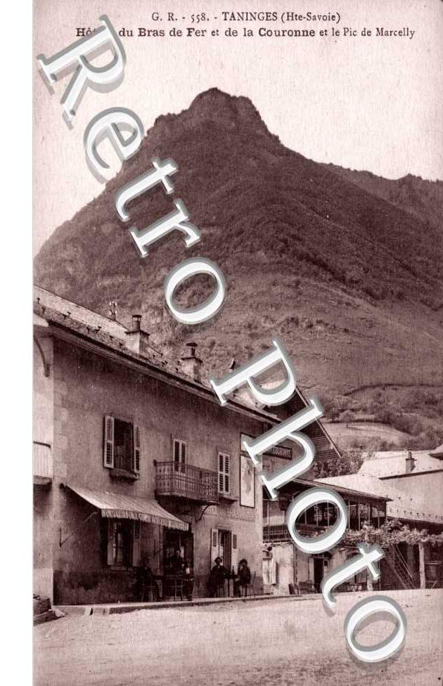 Hotels du Bras de Fer et de la Couronne et le Pic de Marcelly