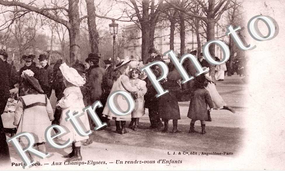 aux Champs Elysees Un rendez-vous d'enfants