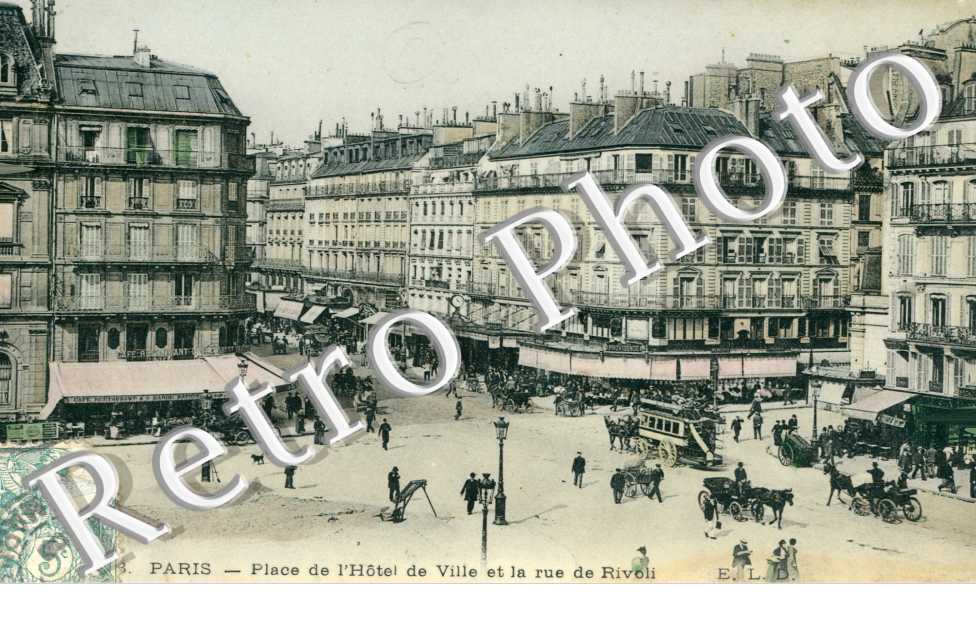 rue de RIVOLI ET PLACE DE L'HOTEL DE VILLE