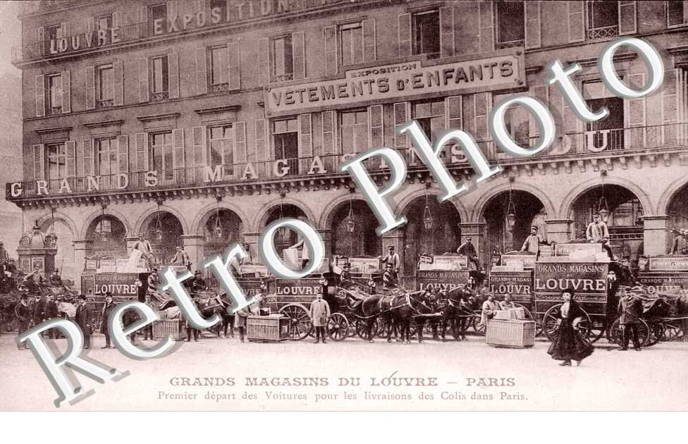 Grands magasins du louvre Premier depart des voitures - rue de Rivoli