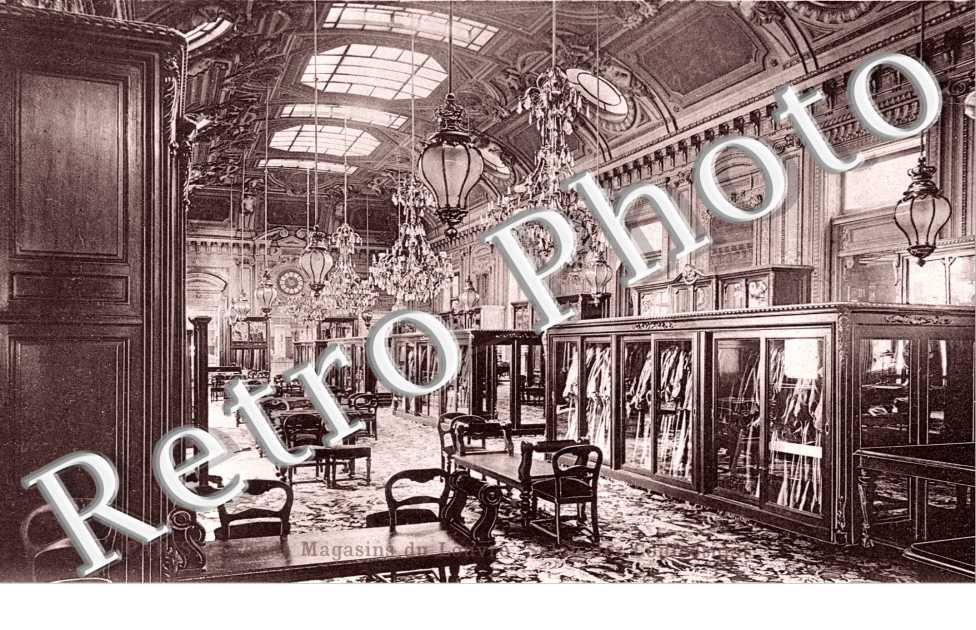 Grands magasins du Louvre - la rue de Marengo et la rue de Rivoli