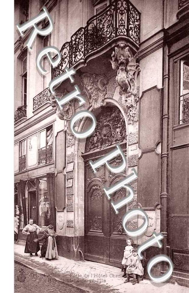 Rue Saint Louis en l'Ile Porte de l'Hotel,