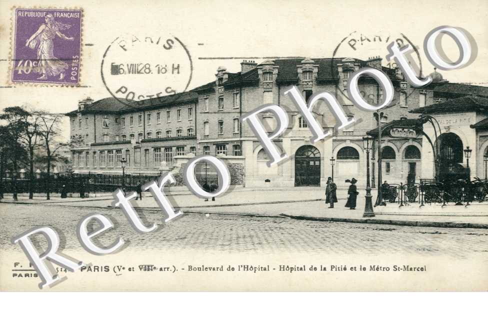 Boulevard de l'Hopital Hopital de la Pitie et le Metro Saint-Marcel