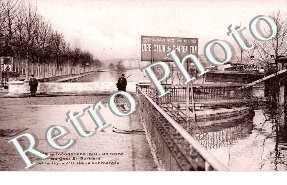 La Seine au Quai Saint Bernard Inondations 1910