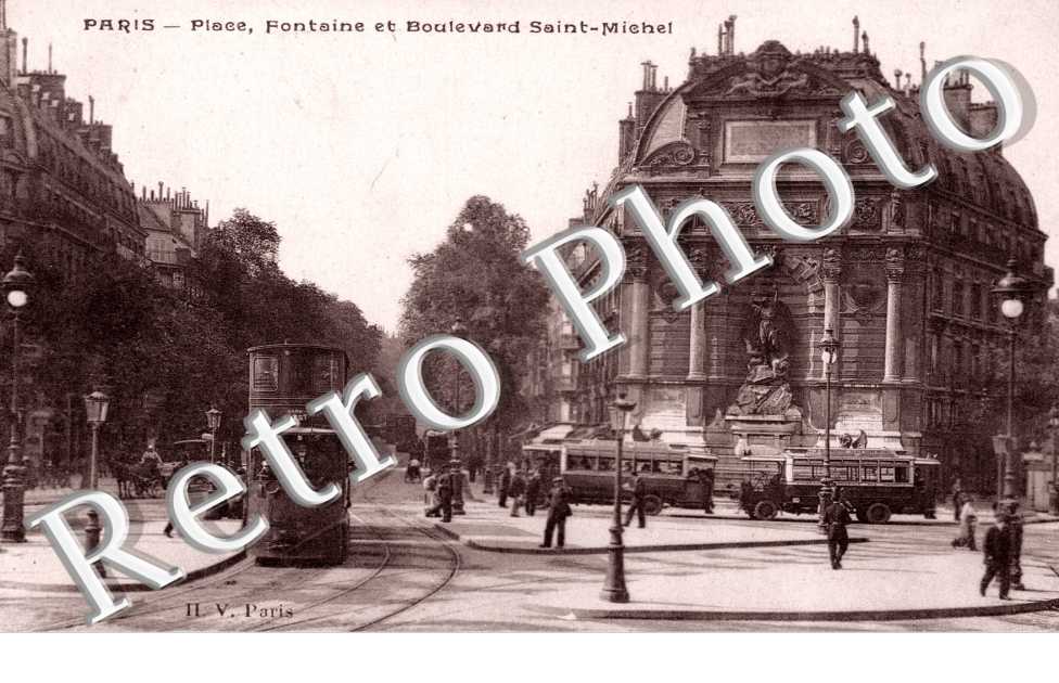 Place, fontaine et boulevard Saint Michel