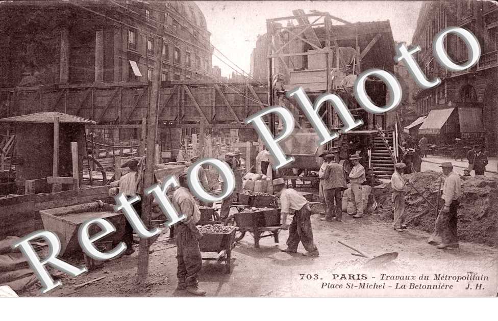 Travaux du Metropolitain, Place Saint Michel, la Betonniere