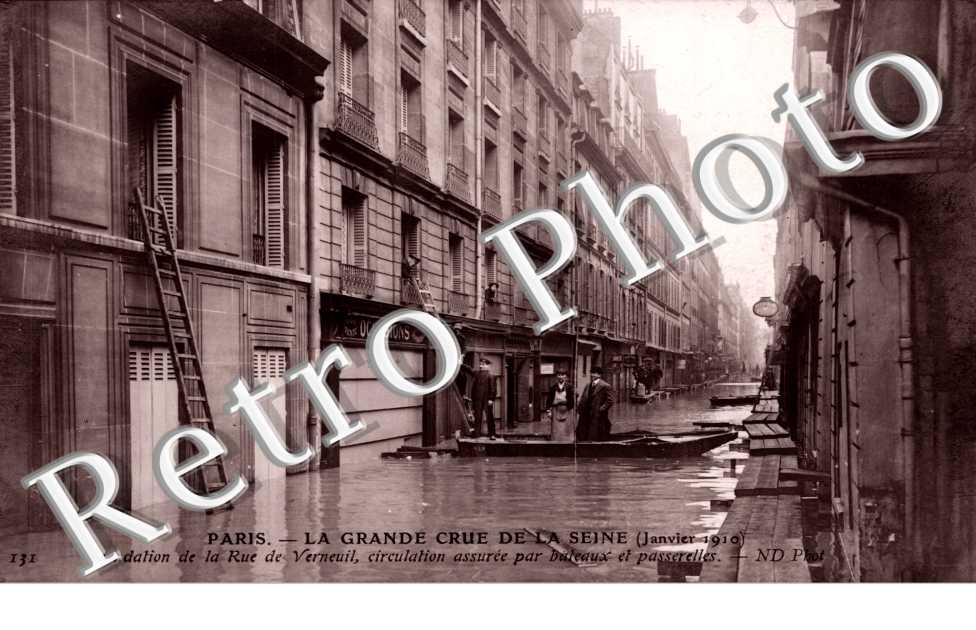 Crue de la Seine, Rue de Verneuil, circulation par bateaux