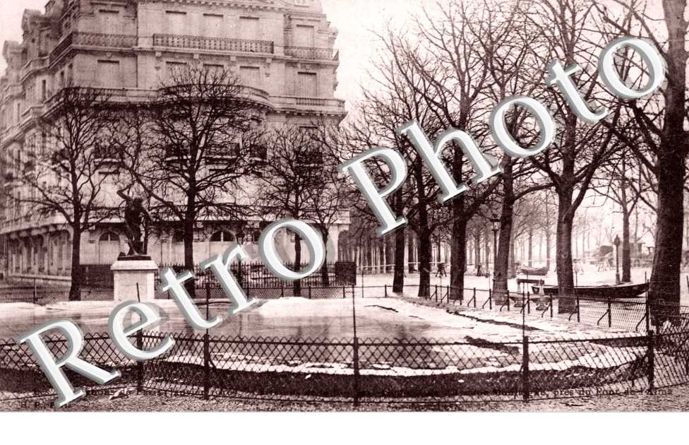 rue Jean Goujon et avenue Montaigne