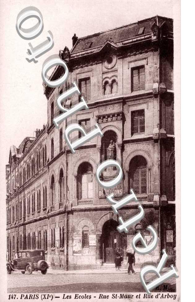 Les Ecoles, Rue St Maur et Rue d'Arboy