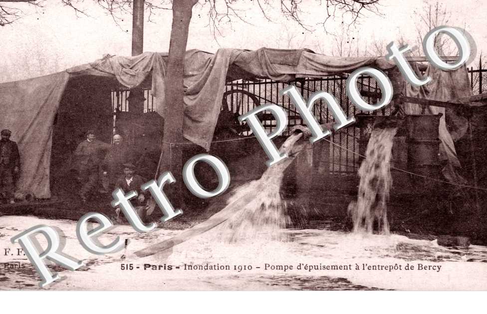 Inondations 1910, Pompe d'epuisement a l'entrepot de Bercy