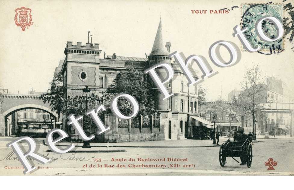 Boulevard Diderot et Rue des Charbonniers