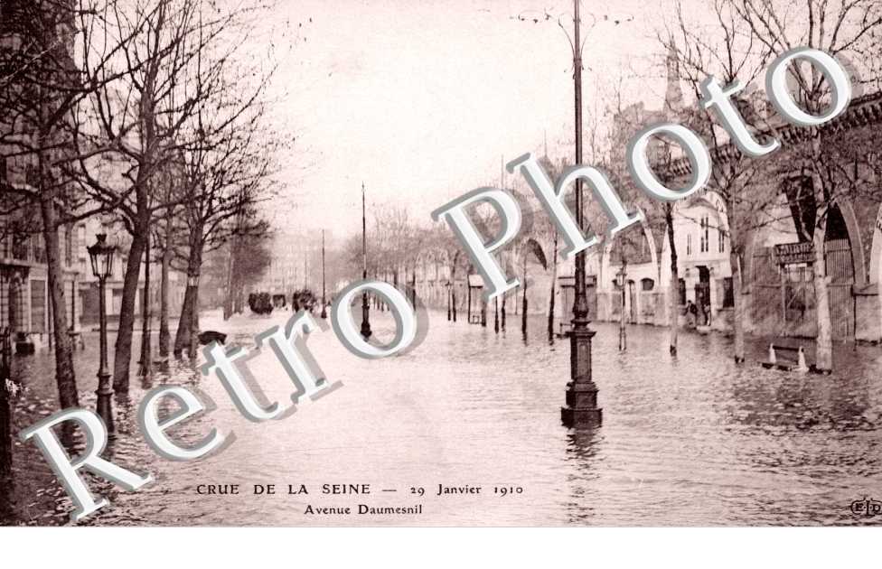 L'AVENUE DAUMESNIL