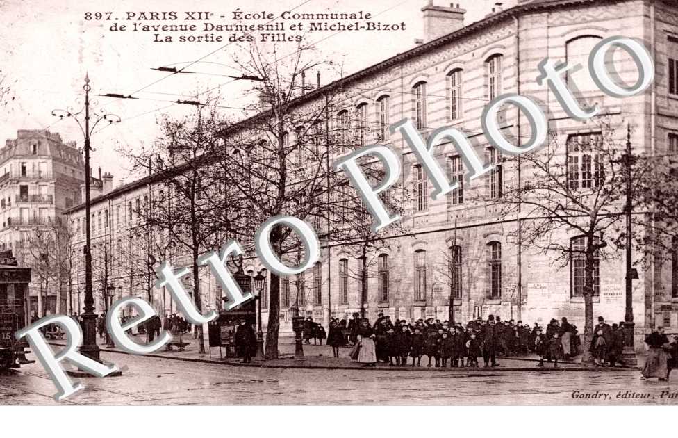 Ecole communale de l'Avenue Daumesnil et Michel Bizot