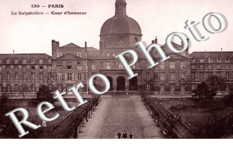 La Salpetriere cour d'honneur