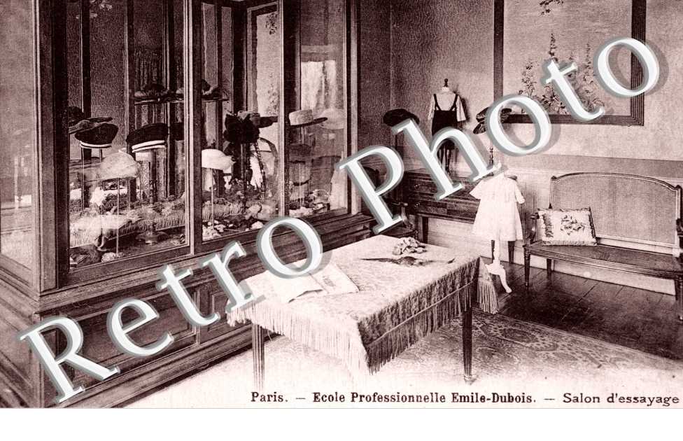Ecole Professionnelle Emile Dubois, Salon d'essayage