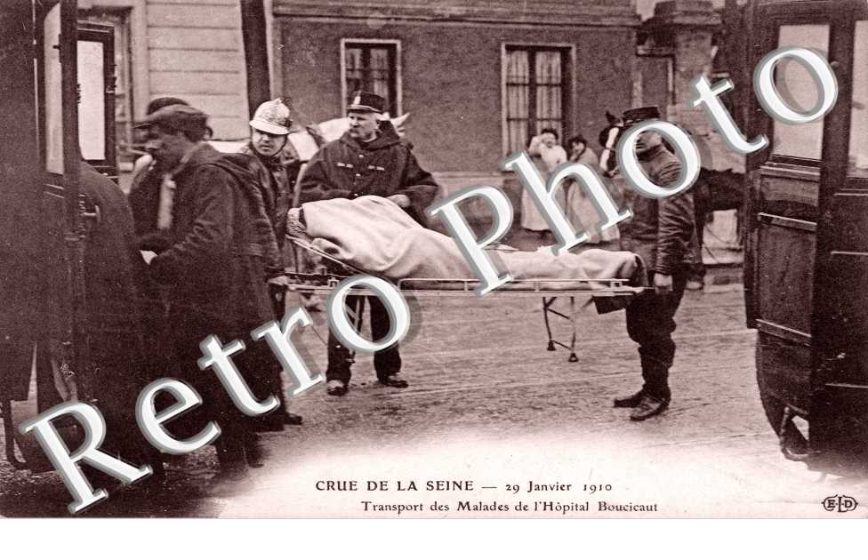 Crue de la Seine, janvier 1910, Transport des Malades de l'Hopital Boucicaut