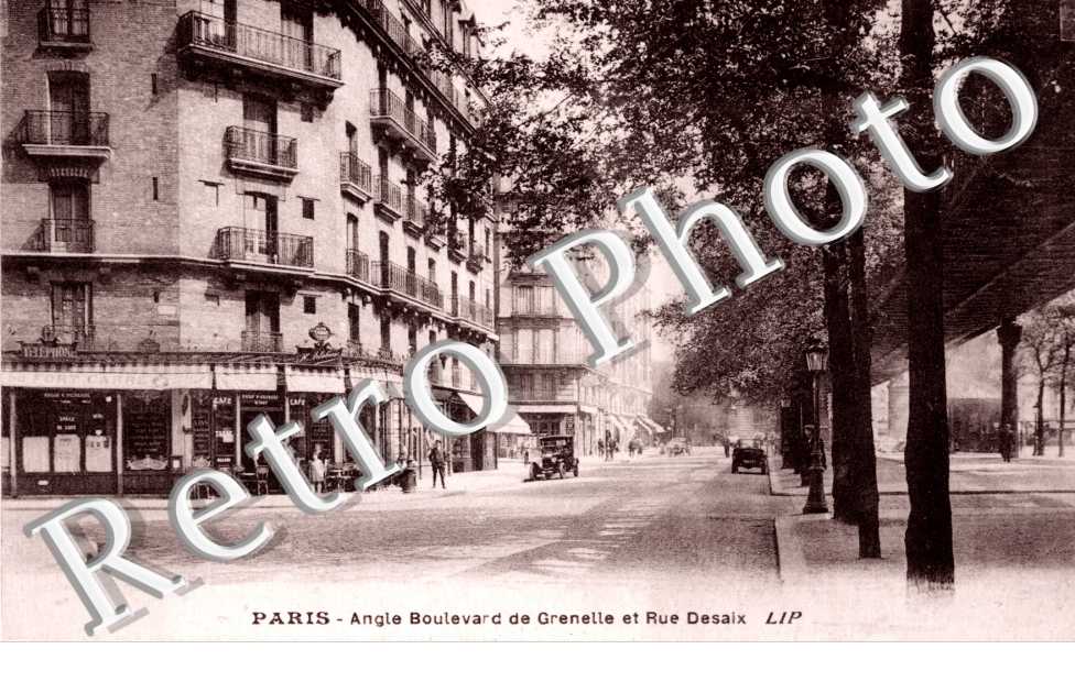 Angle Boulevard de Grenelle et Rue Desaix