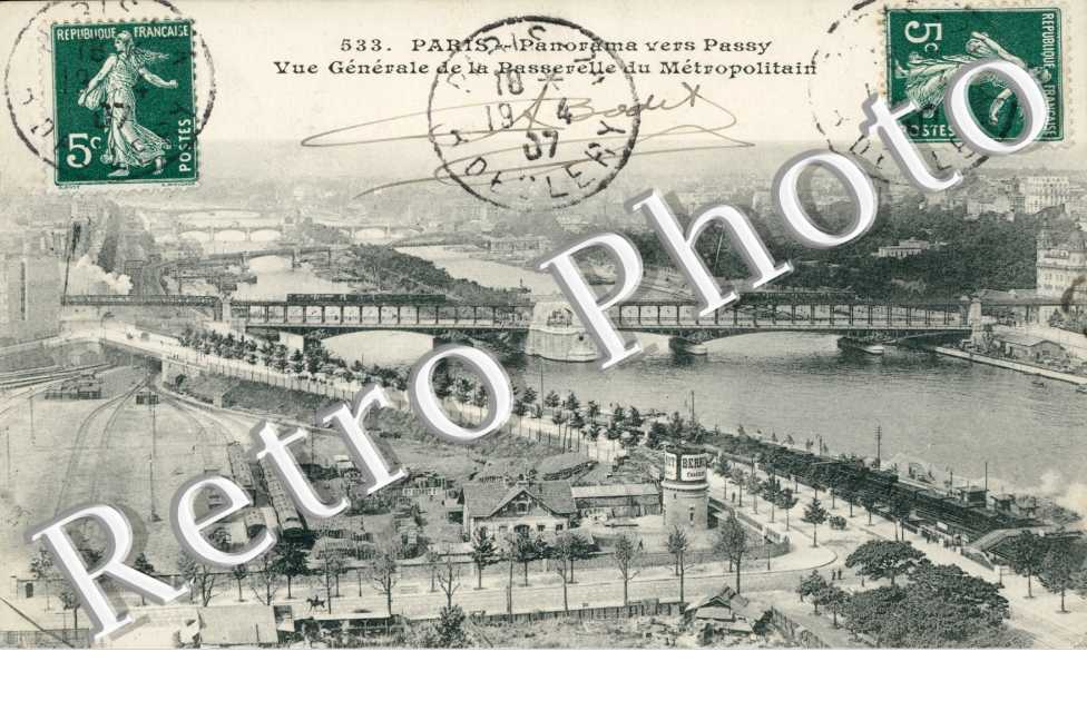 Vue generale de la Passerelle du Metropolitain