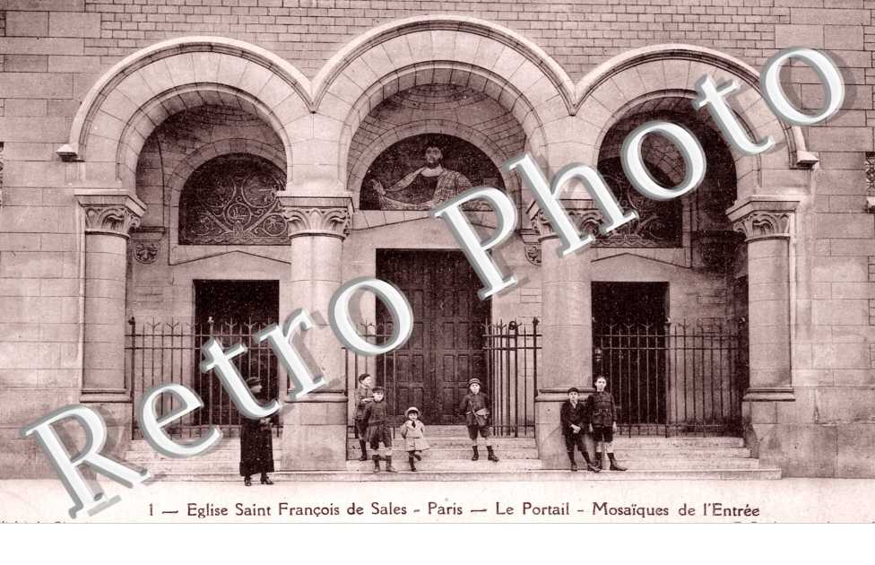 Eglise Saint Francois de Sales - 17 rue Ampère - Mosaiques de l'Entree