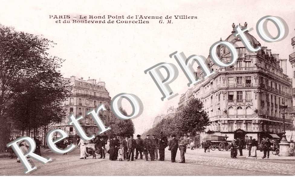 Rond point de l'avenue de Villiers et du boulevard de Courcelles
