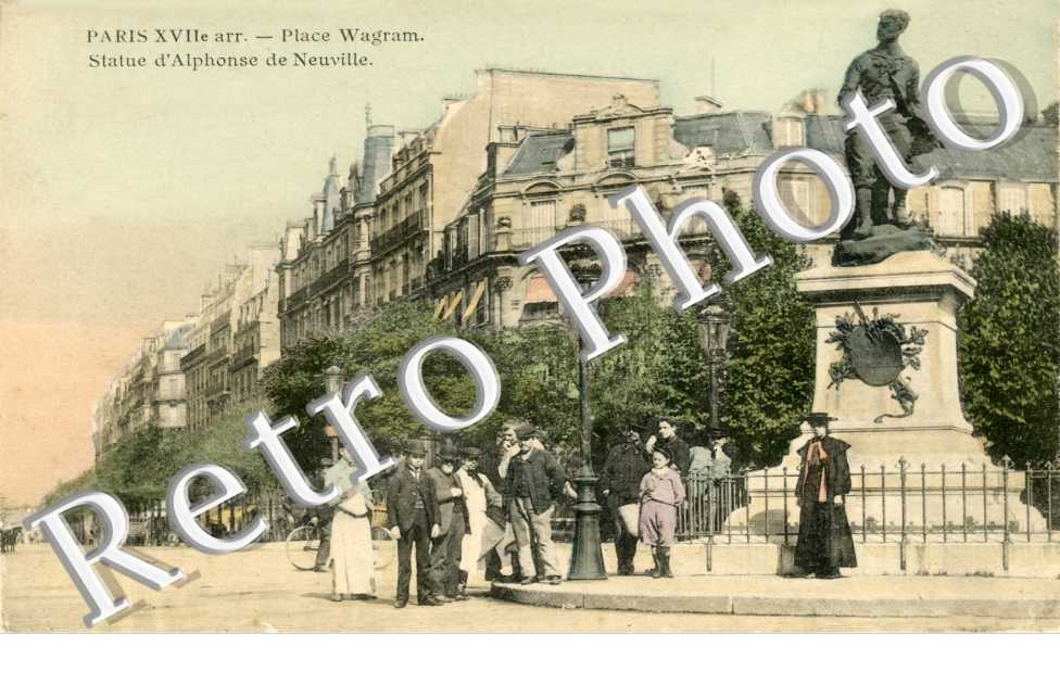 Place Wagram, Statue d'Alphonse de Neuville