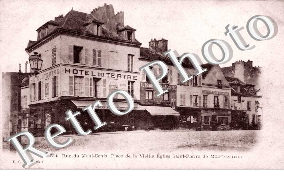 Rue du Mont Cenis et Place de la Vieille Eglise Saint Pierre