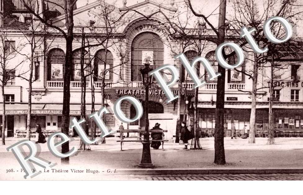Theatre Victor Hugo -  boulevard de Rochechouart