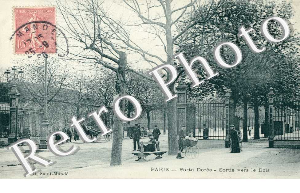 La Porte Doree, Sortie vers le Bois