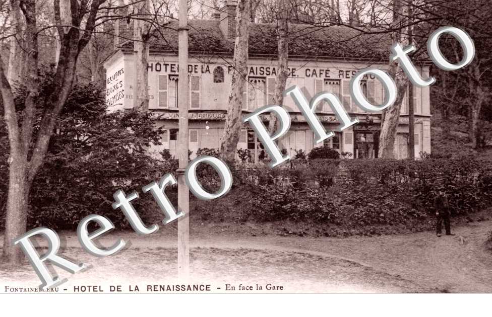 Hotel de la Renaissance, En face la Gare