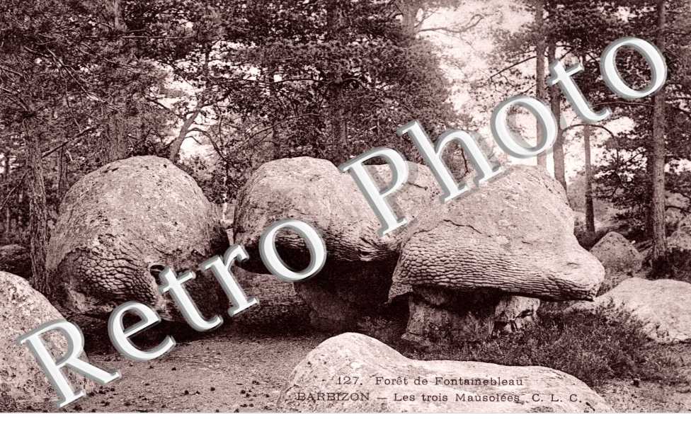 Les Trois Mausolées