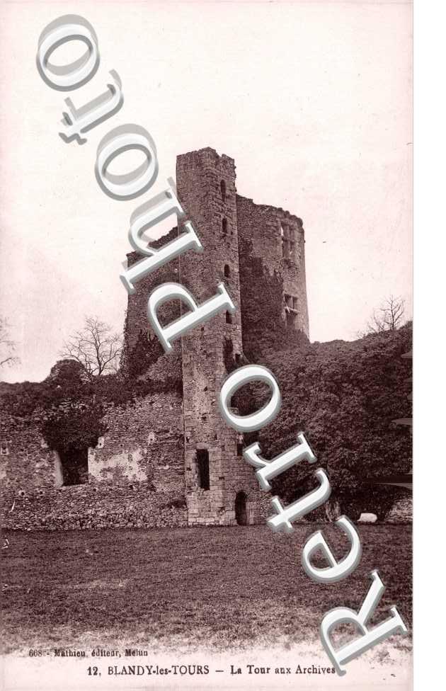 la tour aux archives