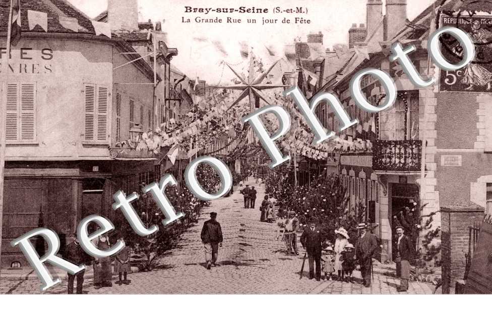 la Grande Rue un Jour de Fete
