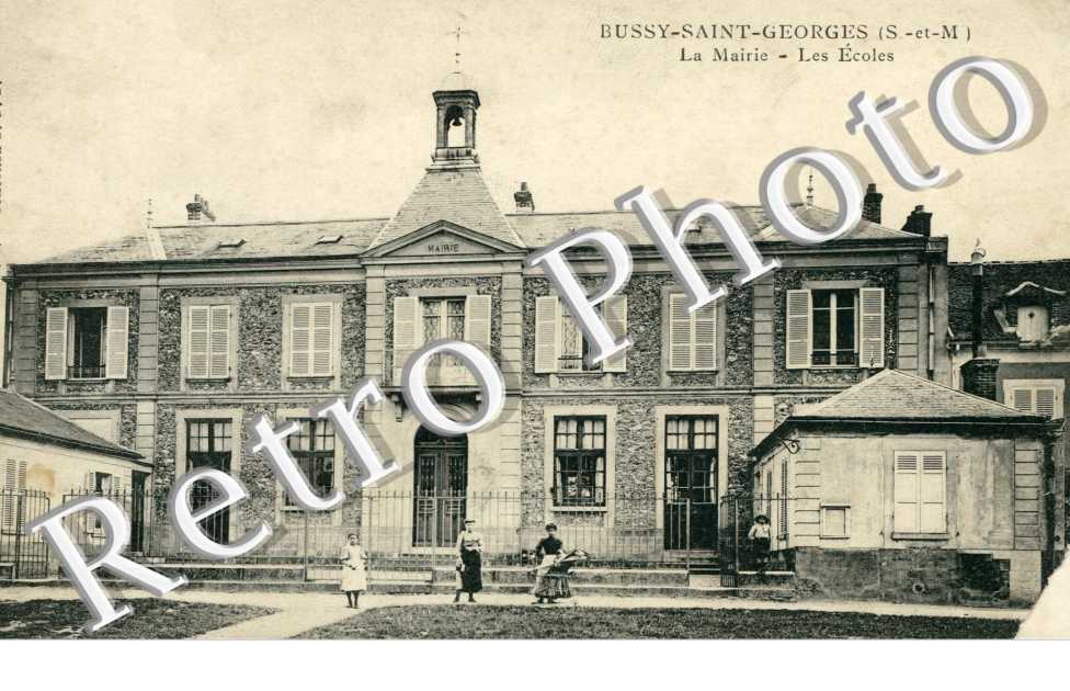la mairie, les ecoles