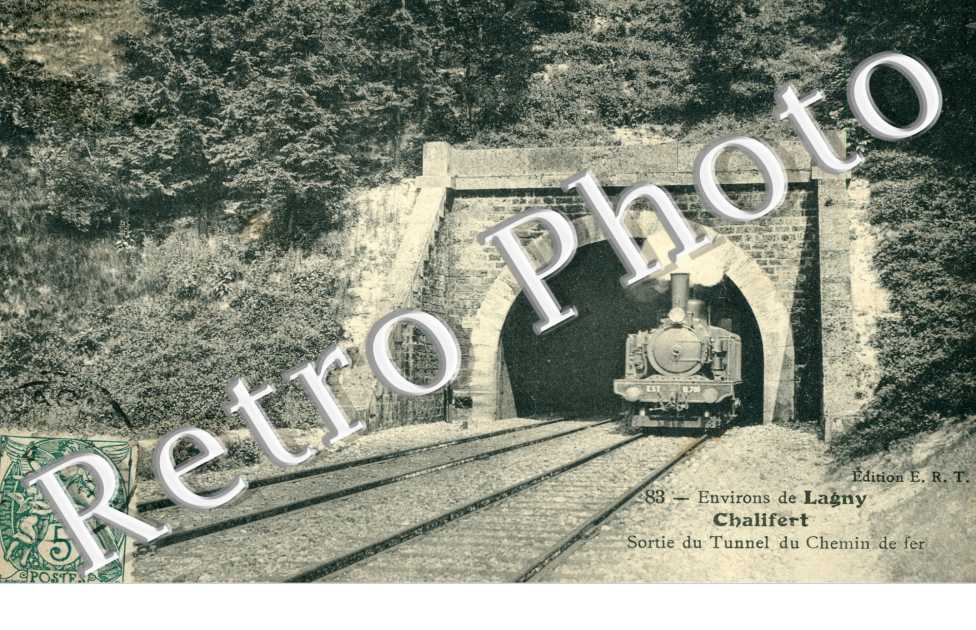 sortie du tunnel de chemin de fer