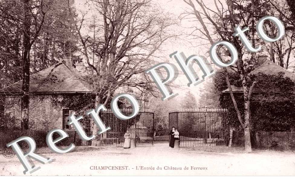 l'entree du chateau de Ferreux