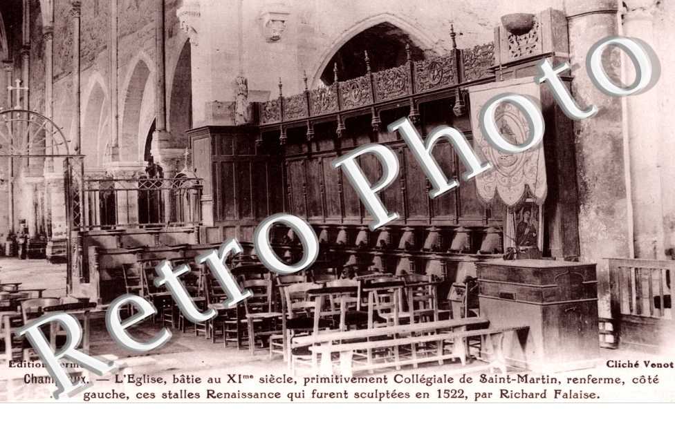 interieur de l'eglise Collegiale de Saint-Martin
