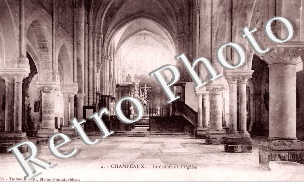 interieur de l'eglise