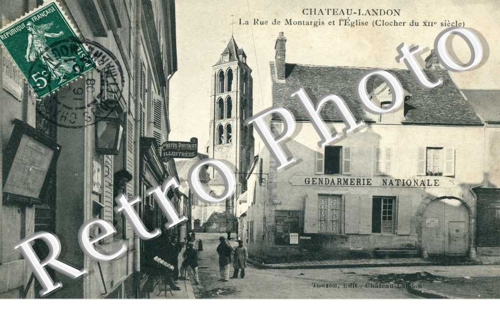 Rue de Montargis et l'eglise