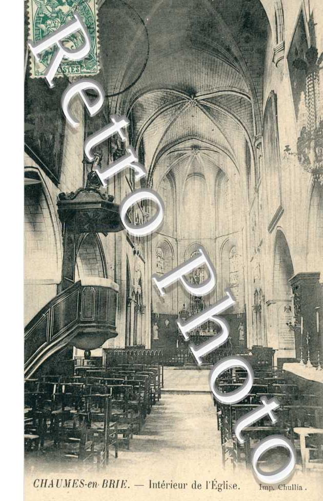 Interieur de l'eglise